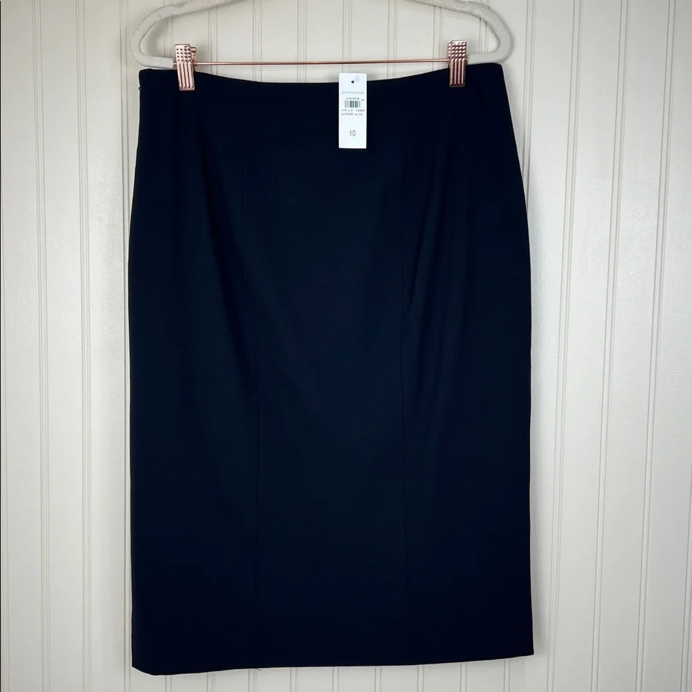 NWT Ann Taylor Women’s Navy Pencil Straight Side Slit Lined Skirt Size 10